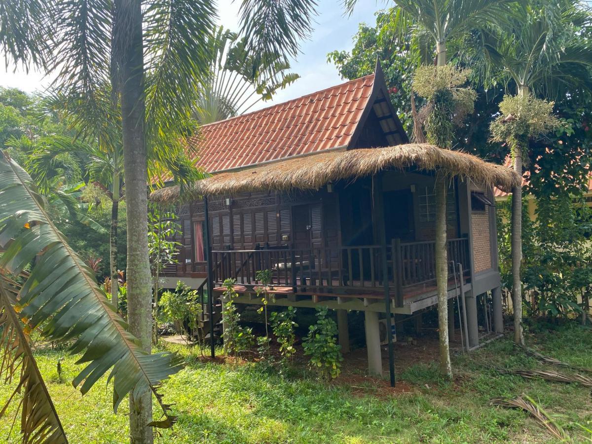 Hotel Thai Heritage Koh Mak Esterno foto