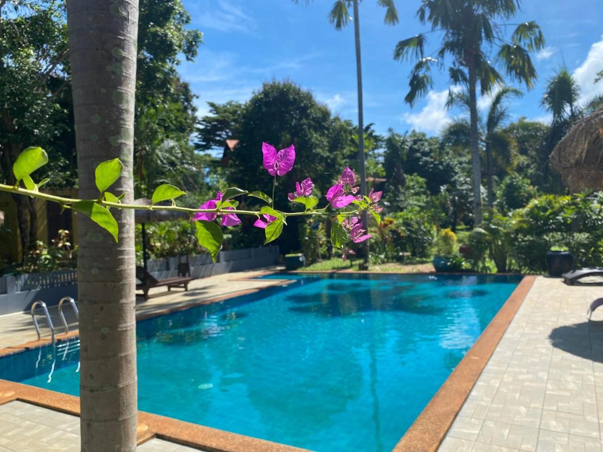 Hotel Thai Heritage Koh Mak Esterno foto