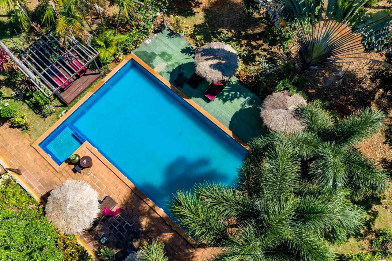 Hotel Thai Heritage Koh Mak Esterno foto